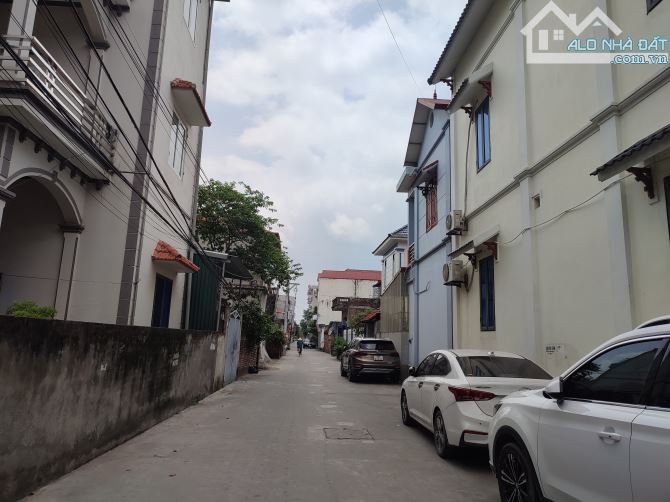 QUANG MINH- MÊ LINH - MẶT TIỀN RỘNG - Ô TÔ VÀO ĐẤT - Ô TÔ TRÁNH - Ô TÔ THÔNG - KINH DOANH - 3