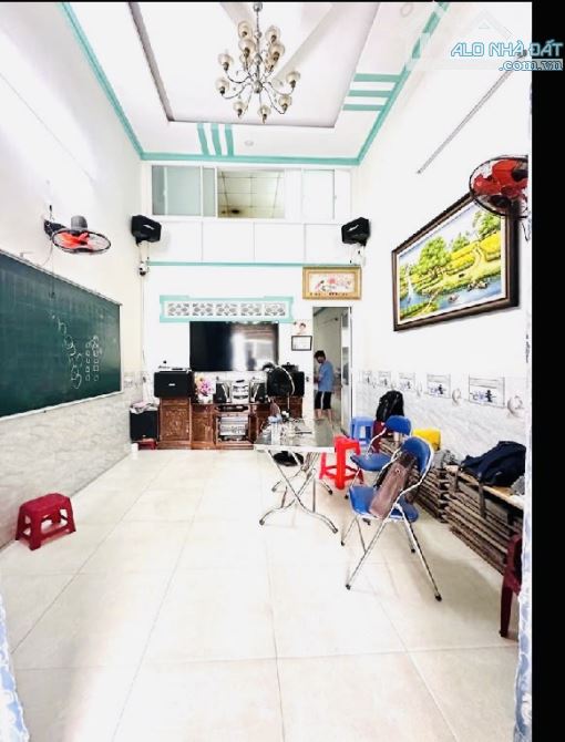 GẦN 60M2, 3 TẦNG, 3PN, HẺM XE HƠI TRÁNH NHAU, TRẦN THỊ HÈ Q12, HIWN 4 TỶ XÍU - 3