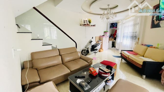🌟 BÁN NHÀ ĐẸP DT 11x14M,3 TẦNG LẦU, PHƯỜNG 4, ĐÀ LẠT - GIÁ CHỈ 6.5 TỶ  🌟 - 3