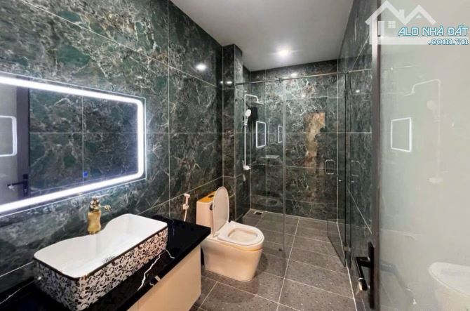 Q7 MẶT TIỀN CẠNH PHÚ MỸ HƯNG 5x16M Ô TÔ NGỦ NHÀ CÓ THANG MÁY 17.xT - 3