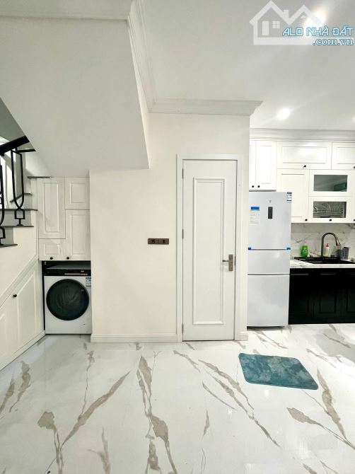 TOÀ NHÀ CĂN HỘ DỊCH VỤ 283 ĐỘI CẤN BA ĐÌNH - MẶT NGÕ PHÂN LÔ Ô TÔ 9 TẦNG - DT 84M2 - 35 TỶ - 3