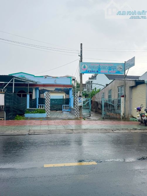 Nhà cũ mặt tiền Nguyễn Trung Trực P2, Mỹ Tho, Tiền Giang - 3
