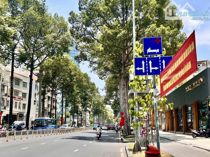 BÁN GẤP mặt tiền Trần Hưng Đạo, gần Metro Bến Thành, TN 90tr/th, 39,9 tỷ - 3