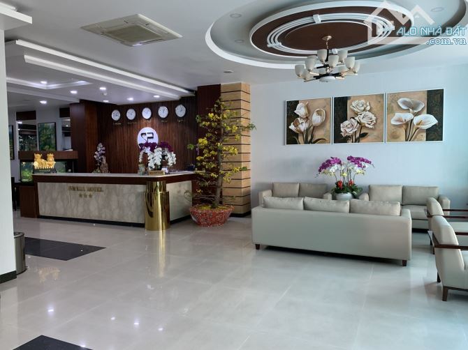 Bán Khách Sạn 3 Sao MTĐ Thái Văn Lung, P. Bến Nghé, Quận 1: - 3
