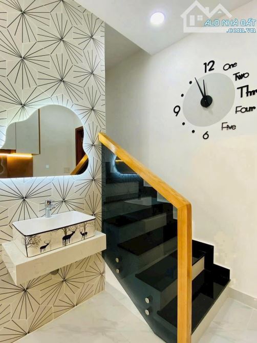 🔥🔥ẢO THẬT ĐẤY - NHÀ LÒ ĐÚC - NGÕ THOÁNG SÁNG - 21M2*5 TẦNG ĐẸP LUNG LINH CHỈ 4,35TỶ🔥🔥 - 3