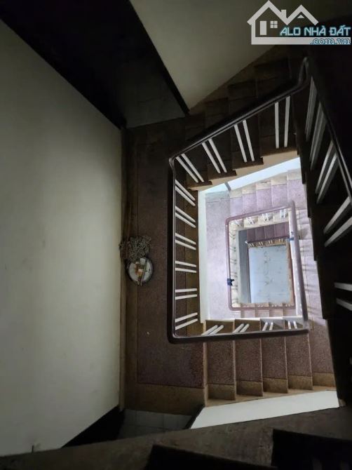 Siêu phẩm mặt phố Nguyễn Văn Cừ, Long Biên, 50m2, 6 tầng, Kinh doanh vp đỉnh, Giá 25 tỷ - 3