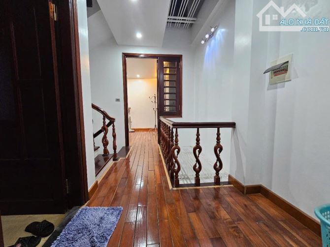 Ô Tô Tránh! Hơn 15 Tỷ- Bán Nhà Hoàng Văn Thái, Thanh Xuân -52x4T-Gara-Phân Lô-16m Ra Phố