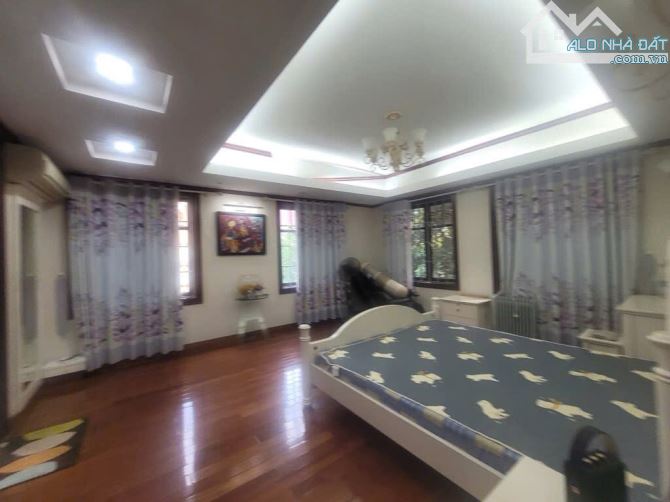 Bán Biệt Thự - Sân vườn Lưu Hữu Phước - Mỹ Đình lô góc DT: 204mx4 tầng giá: 72.5 tỷ (TL) - 3