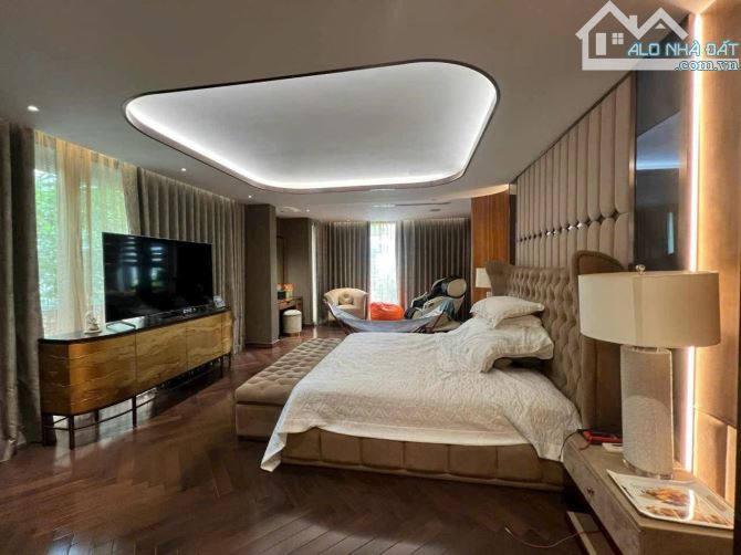 Bán biệt thự đẹp 300m2 gần ngay Trần Não, hầm 3 tầng giá 59 tỷ - 3