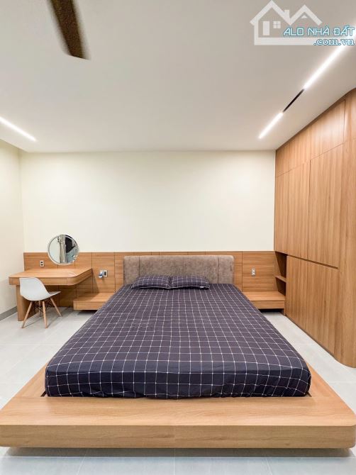 Biệt thự khu VIP Lam Sơn - Nguyễn Huy Tưởng, 170m2, 8x23m, 4 tầng, 39 tỷ - 32