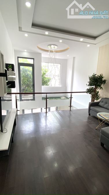 Nhà 3 tầng đẹp x 85m2, HXH, gần chợ Long Trường – chỉ 4.4 tỷ – sổ riêng, ở ngay - 4