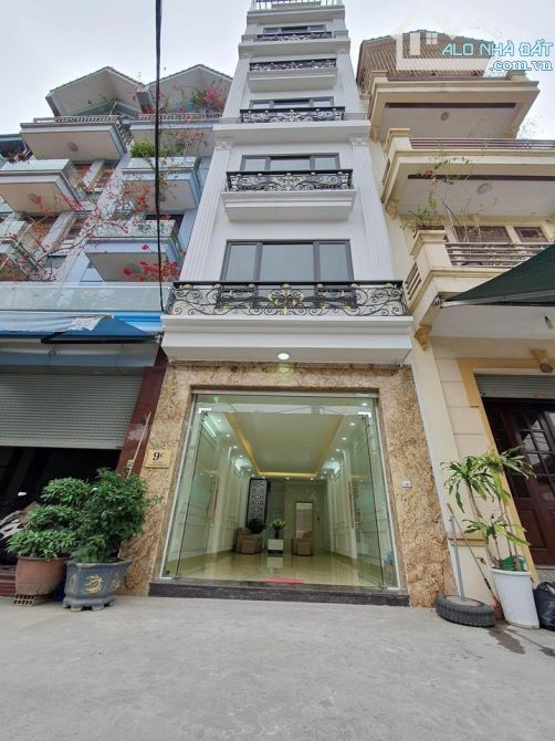 Bán gấp Nhà Cầu Giấy 70M lô góc cách phố 20M ô tô chỉ 15.2 tỷ - 4