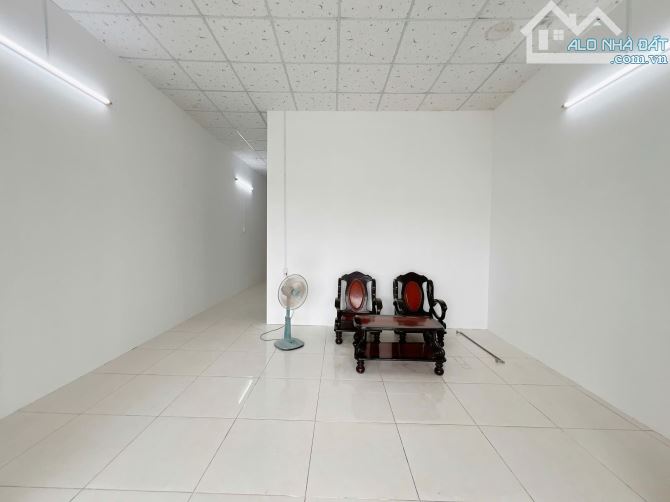 Nhà Cấp 4 Xây Kiên Có 5 x 15,5m, 2 Phòng Ngủ. Sổ Hồng Riêng Thể Hiện Đường Giá rẻ - 5