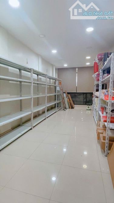 BÁN NHÀ MẶT PHỐ CẦU GIẤY 💥 DT 50M2 x 4T 💥 31 TỶ 💥 MẶT PHỐ 💥 VỈA HÈ 💥 KINH DOANH ĐỈNH - 4