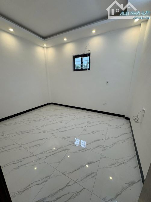 Bán nhà vị trí đẹp phụng châu ô tô đỗ cửa giá chốt giá rẻ nhất 30m.4 Tầng 3,x tỷ - 4