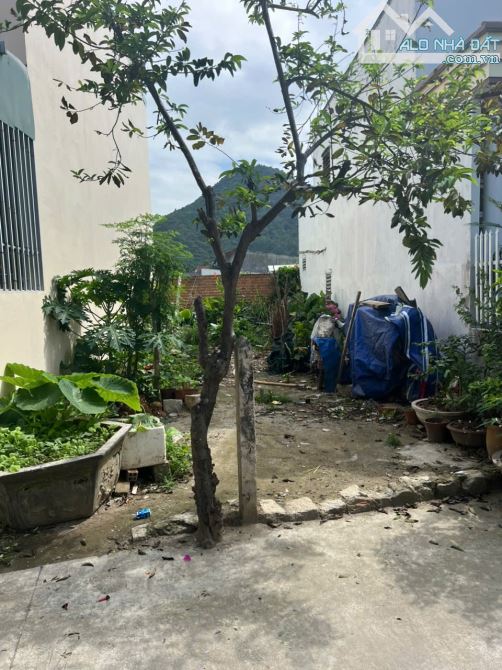 Bán đất Liên Hoa, Vĩnh Ngọc, Tây Nha Trang. DT: 73,4 m2; hướng Tây Bắc. Giá bán 1,66 tỷ - 4