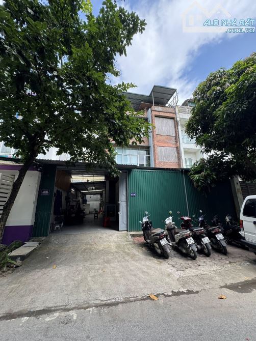 Bán BT Tây Nam Linh Đàm - Gần chung cư , KD đẹp - 180m2 -45,8tỷ - 4
