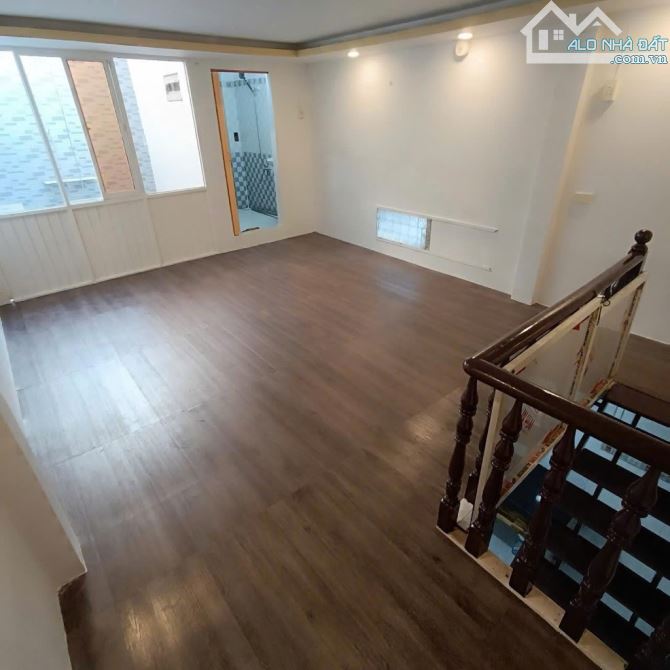 Bán nhà 2 tầng hẻm số 5 đường Nguyễn Oanh phường 17 quận gò vấp - 4