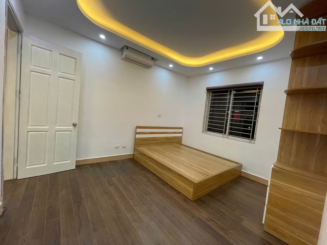 QUÁ HIẾM -GIÁ TỐT CC CT1 NGÔ THỊ NHẬM 80M2 2 NGỦ 2VS -LÔ GÓC -NHÀ ĐẸP FULL NỘI THẤT Ở NGAY - 4