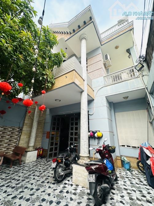 Bán Biệt Thự Hương Lộ 3, 140m2, ngang 7x20m, 3 tầng, đường nhựa ÔTÔ 8m, kế bên EON Tân Phú - 4