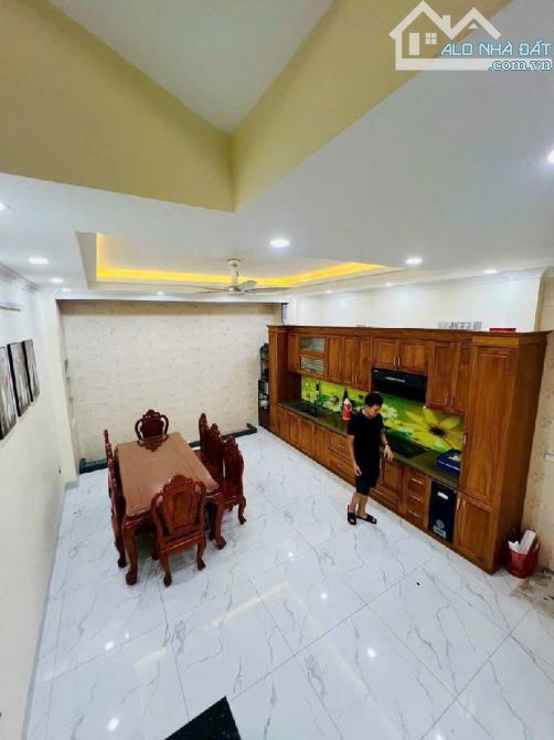 BÁN NHÀ ÁI MỘ 21 tỷ 75m Ô TÔ ĐỖ CỬA,GẦN PHỐ,LONG BIÊN HÀ NỘI - 4