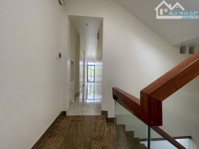 Bán nhà 3 tầng hẻm Trần Phú 90m2 - 5