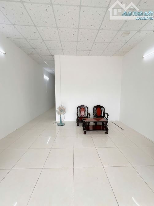Nhà Cấp 4 Xây Kiên Có 5 x 15,5m, 2 Phòng Ngủ. Sổ Hồng Riêng Thể Hiện Đường Giá rẻ - 6