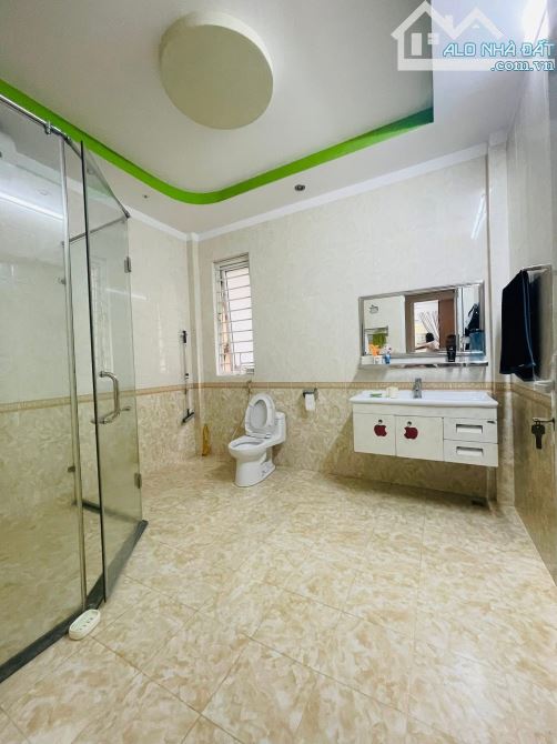 BÁN NHÀ PHÂN LÔ, Ô TÔ, HOÀNG QUỐC VIỆT, CẦU GIẤY, DT 40M, 5 TẦNG, MT4M, GIÁ NHỈNH 14 TỶ - 5