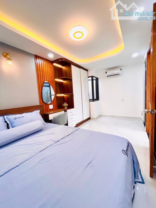 Bán nhà gần trường học Tân Sơn, hẻm 1 căn ra mặt tiền, nhà 5 tầng, ngang 5m, 6 tỷ + - 5