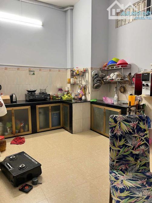 🏠 BÁN NHÀ GIÁ RẺ – 2 TẦNG – HẺM 6M LÊ VĂN KHƯƠNG, HIỆP THÀNH, QUẬN 12 –100M² – CHỈ 6.1 TỶ - 5