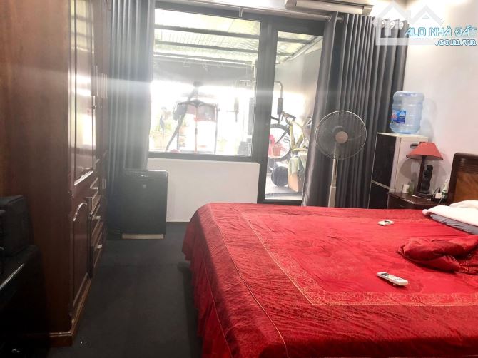 Bán Gấp Tập thể phường Giảng Võ💥75m2💥3 Ngủ+WC💥Nhà đẹp Ở Luôn💥68tr/m2 còn thương lượng - 5