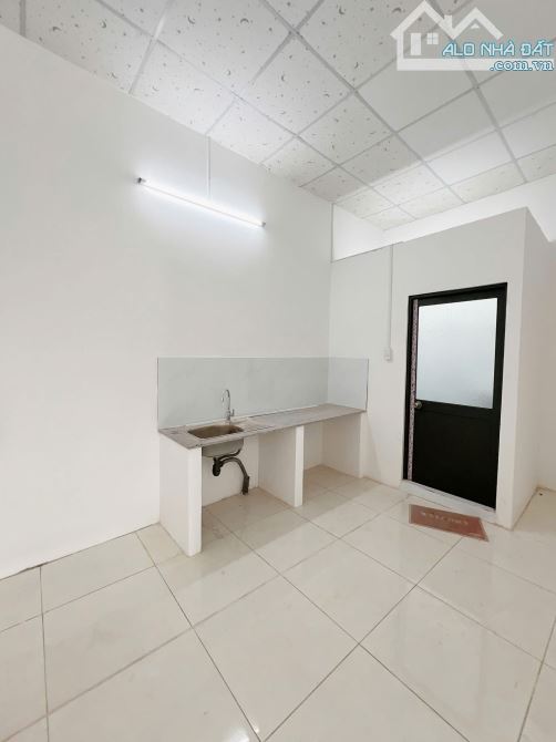 Nhà Cấp 4 Xây Kiên Có 5 x 15,5m, 2 Phòng Ngủ. Sổ Hồng Riêng Thể Hiện Đường Giá rẻ - 7