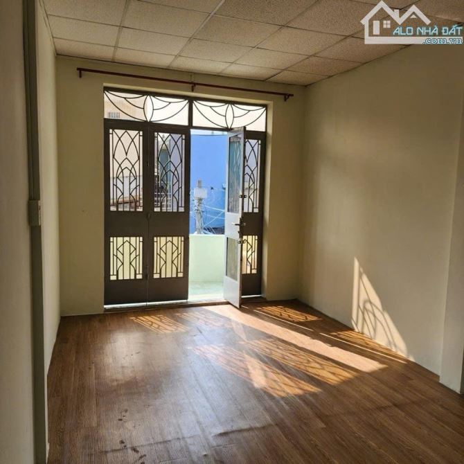 Bán nhà Quận 2, Nguyễn Duy Trinh, 65m2, 7 tr/th, sổ vuông đẹp, 4.xx tỷ - 6