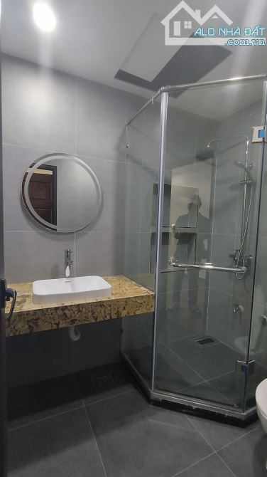 VĨNH PHÚC BA ĐÌNH PHÂN LÔ 23TỶ 50M 9T THANG MÁY KINH DOANH VỈA HÈ RỘNG KHU VỰC HIẾM NHÀ BA - 6