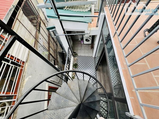 TRẦN ĐẠI NGHĨA, QUẬN HAI BÀ TRƯNG, 23M2,5 TẦNG, GẦN PHỐ, KINH DOANH. - 6