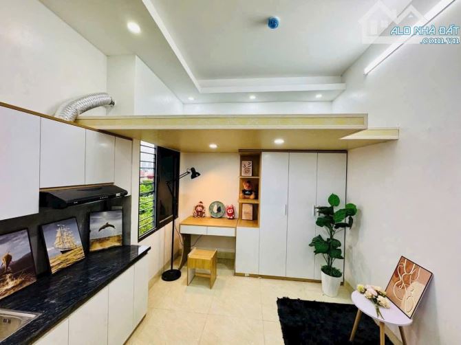 Chung cư mini Phú Đô 100m2 - 8 tầng - 26 phòng - 50m ra oto tránh - 22.x tỷ - 7
