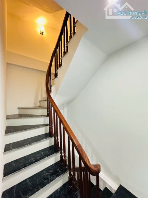 Siêu Hiếm Đống Đa Chỉ 7 tỷ sở hữu ngay căn nhà 5T nhà mới ở ngay gần Ô Tô Kinh Doanh. - 7