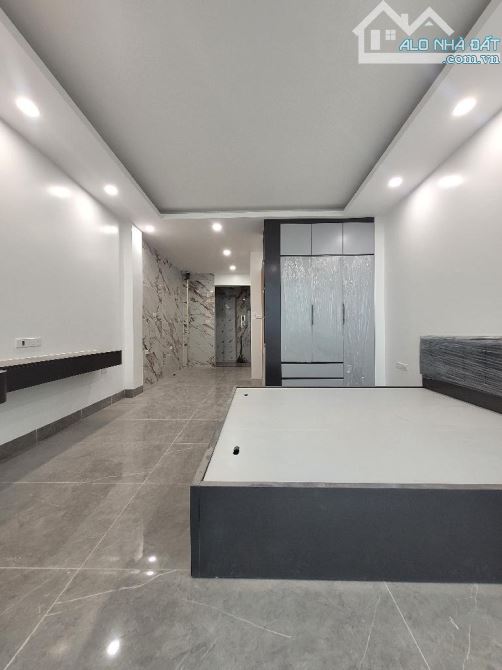 🏡 Siêu phẩm 8 tầng – Thang máy – Full nội thất sang xịn – gara 2 ô tô thoải mái. DT 45m2 - 7