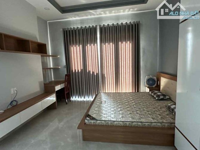 Bán nhà phố 2 tầng- 115m2- hẻm ô tô,8 tỷ TL,đường Huỳnh Tấn Phát,Quận 7 - 7