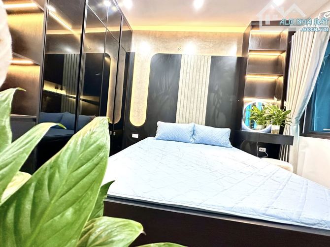 NHÀ BÁN NGÔ GIA TỰ 44M-6 TẦNG-4MT-8 TỶ KINH DOANH -THOÁNG TRƯỚC SAU - Ô TÔ ĐẬU SÁT NHÀ. - 7