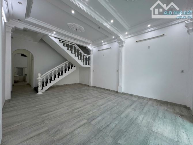 BÁN NHÀ 3 TẦNG MẶT TIỀN NGUYỄN ĐỨC TỊNH. - 7