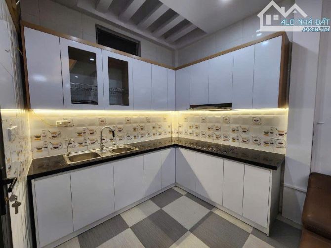 Thanh Xuân – Định Công Thượng - 40m mt4m 5 tầng Chỉ 7,15 tỷ - 8