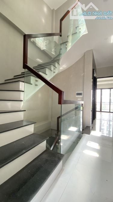 Bán nhà 6 tầng thang máy - ô tô ngủ trong nhà - ngõ ô tô tránh. DT 52, Giá 13 tỷ+ - 8