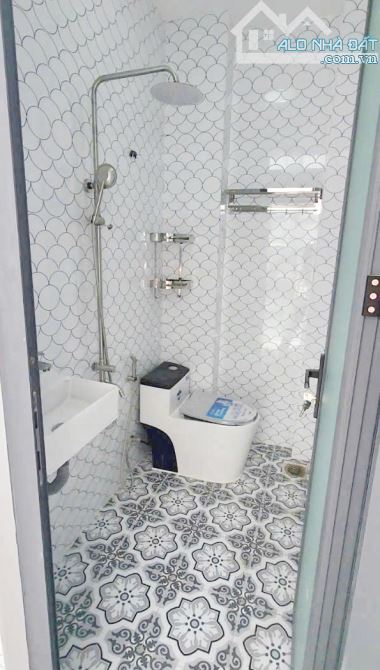 Bán nhà mới 1 lầu hẻm xe hơi đường Âu Dương Lân P.3 Quận 8 - 8