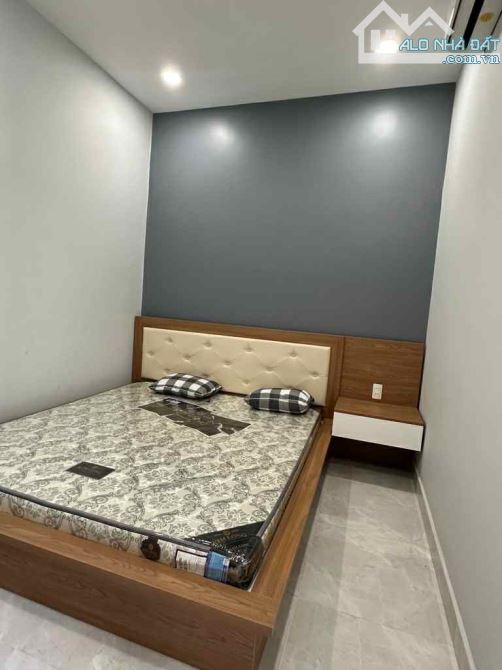 Bán nhà phố 2 tầng- 115m2- hẻm ô tô,8 tỷ TL,đường Huỳnh Tấn Phát,Quận 7 - 8