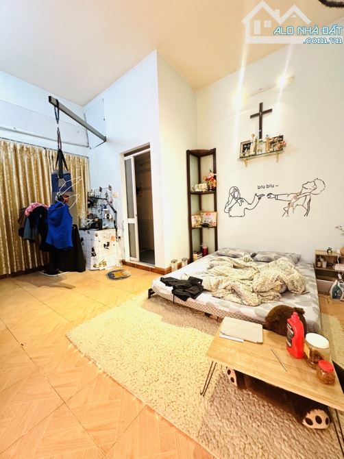 Bán Biệt Thự Hương Lộ 3, 140m2, ngang 7x20m, 3 tầng, đường nhựa ÔTÔ 8m, kế bên EON Tân Phú - 9