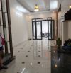 Cho thuê nhà Cổ Linh 3 ngủ 10 triệu