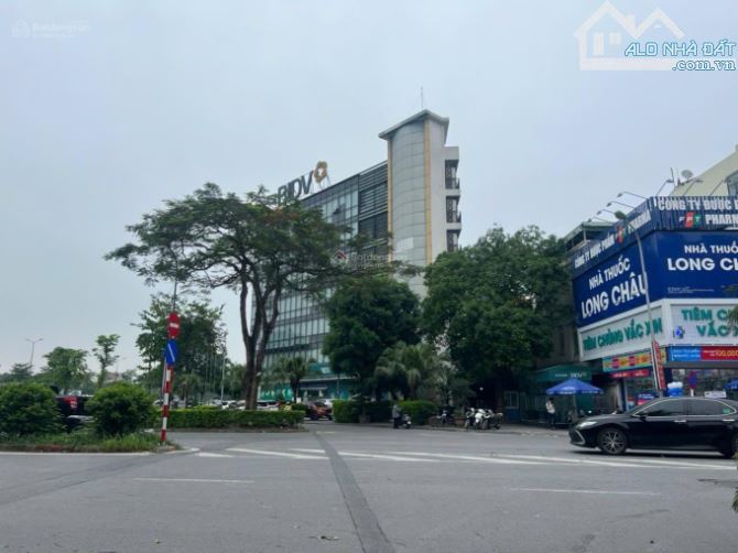 BÁN ĐẤT SÀI ĐỒNG - NGÕ NÔNG - PHÂN LÔ - VÀI BƯỚC RA PHỐ - AN SINH CỰC TỐT - CHỈ 4.1 TỶ - 3
