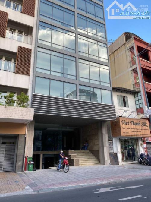 Cần tiền bán gấp MT ngay Trần Quang Khải-Trần Khắc Chân-DT:6x18m-1H7T-HĐT 150tr giá 37 tỷ