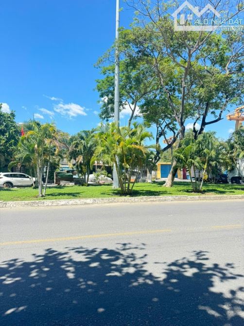 Bán đất tặng nhà cấp 4 mặt tiền đường Phước Long, tp Nha Trang. Gần khu đô thị An Bình Tân